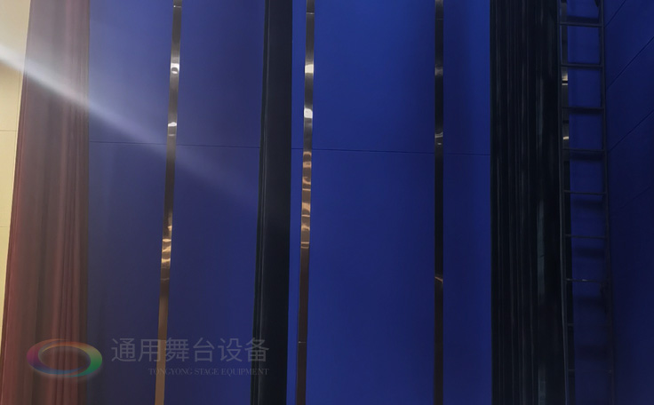 舞臺幕布的阻燃等級：永久性阻燃、阻燃、耐久性阻燃、非阻燃、可加工為阻燃...