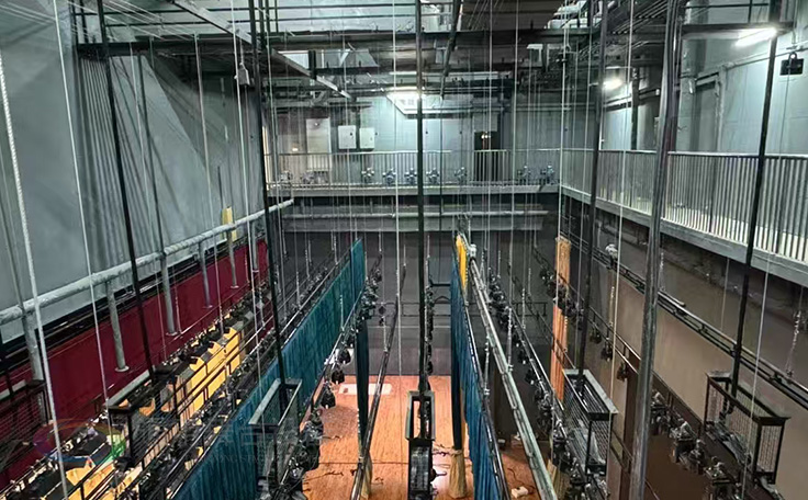 戴南文化藝術中心舞臺機械 舞臺吊桿 舞臺阻燃幕布項目 助力本地文化演出升級，為觀眾帶來更優質的視聽體驗！